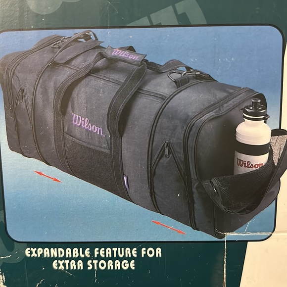 🌸 NEW WILSON EXPANDABLE DUFFEL BAG